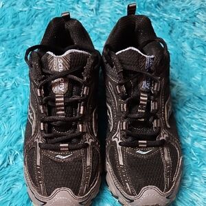 Saucony- Athletic Sneakers